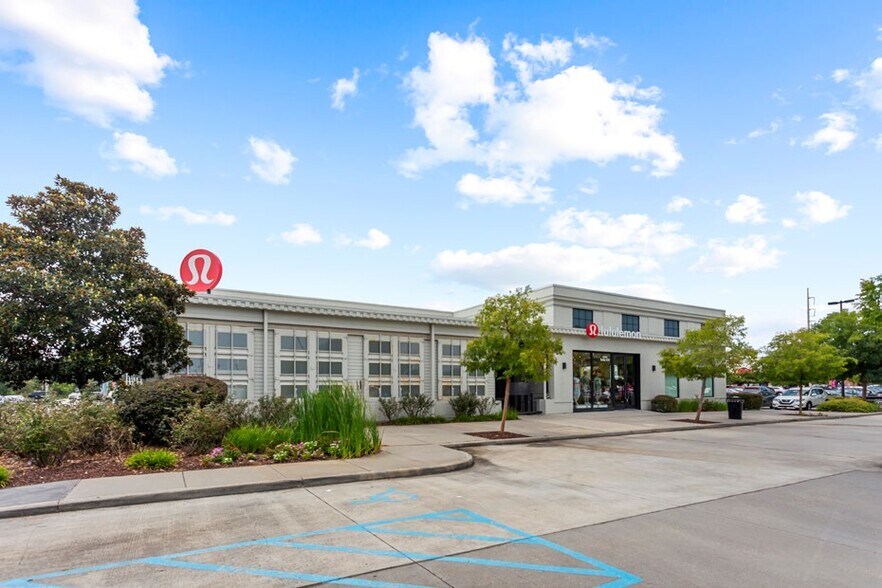 More Photos Of 3535-3555 Perkins Rd, Baton Rouge Unknown For Lease