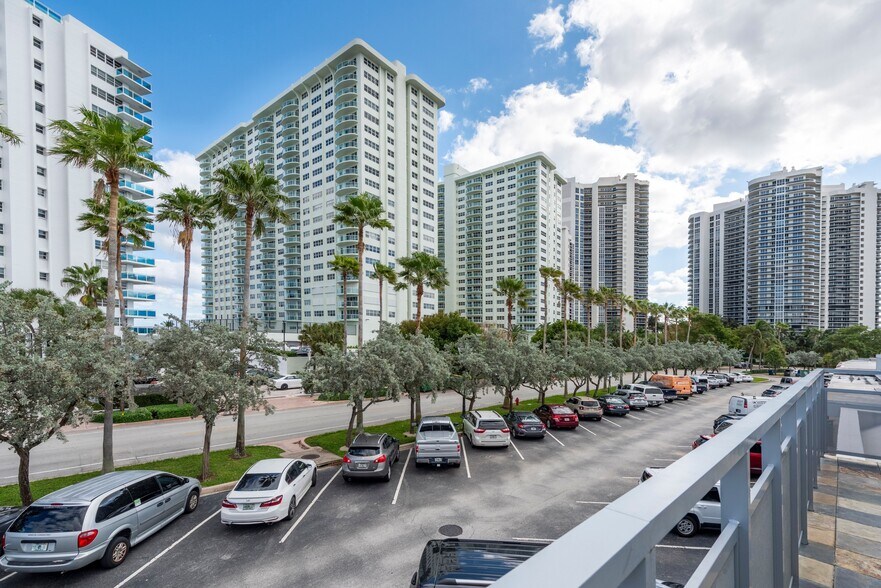 More Photos Of 3425 Galt Ocean Dr, Fort Lauderdale Storefront Retail Office For Lease