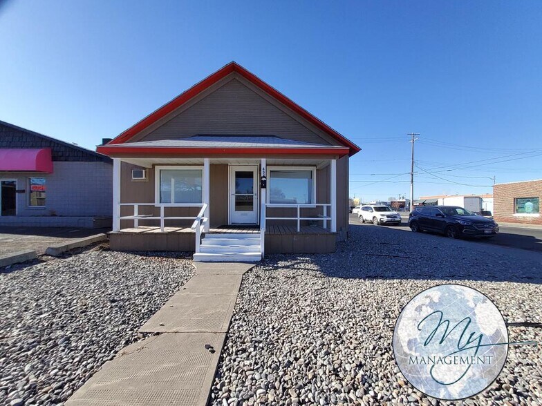 More Photos Of 404 2nd Ave E, Twin Falls Office For Lease