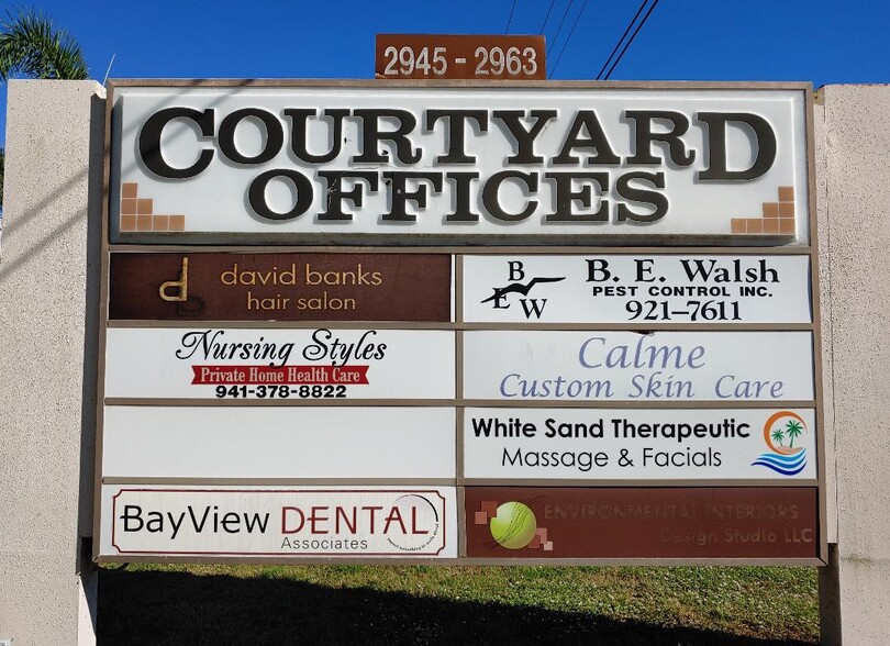 More Photos Of 2945-2963 Bee Ridge Rd, Sarasota Office For Lease