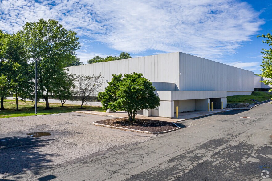 More Photos Of , Bloomfield Unknown For Sale