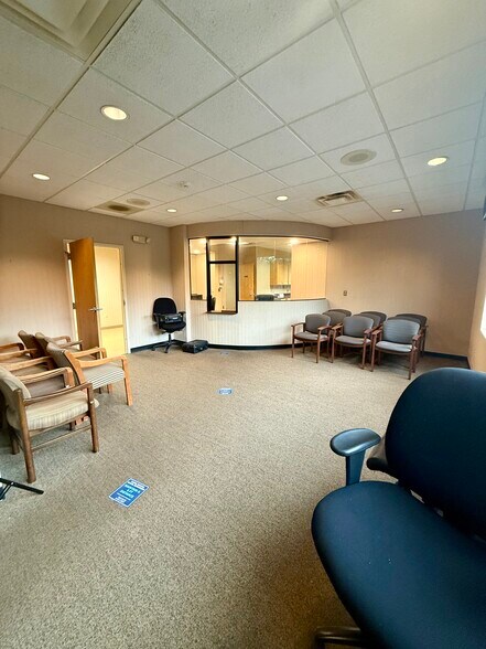 More Photos Of 1217 Davie Ave, Statesville Medical For Sale