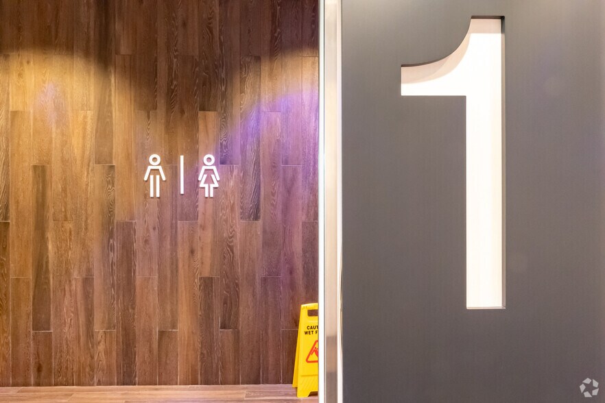 More Photos Of 520 Ellesmere Rd, Toronto Medical For Lease