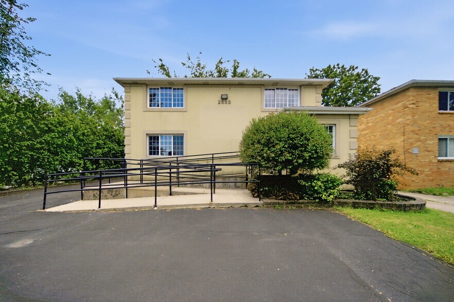 More Photos Of 2533 Sheridan Dr, Tonawanda Office For Sale
