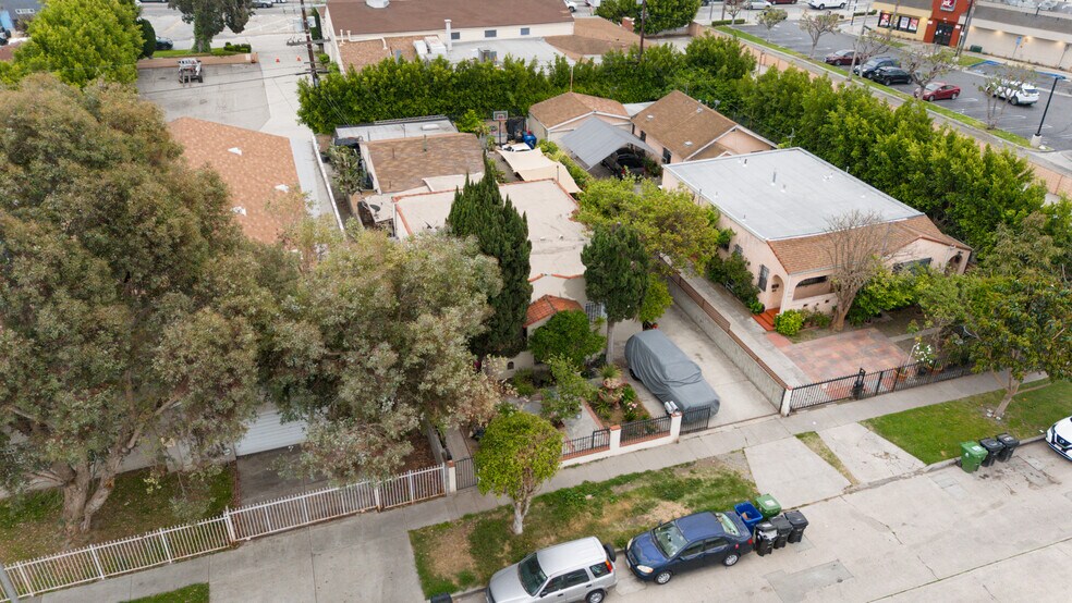 More Photos Of 2938 S Orange Dr, Los Angeles Apartments For Sale