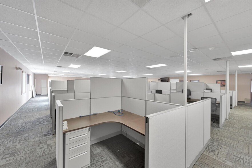 More Photos Of 200 Pine Brook Pl, Orwigsburg Medical For Lease
