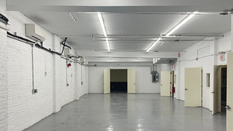 More Photos Of 36-06 43rd Ave, Long Island City Office For Lease
