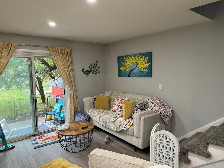 More Photos Of 1400 Ranchland Dr, Mayfield Heights Apartments For Sale