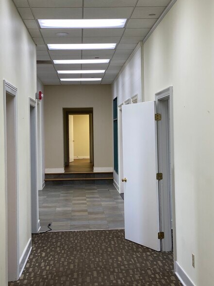 More Photos Of 1222-1226 Harris St, Charlottesville Office For Lease