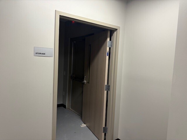 More Photos Of 601 Chamberlin Ave, Frankfort Medical For Sale