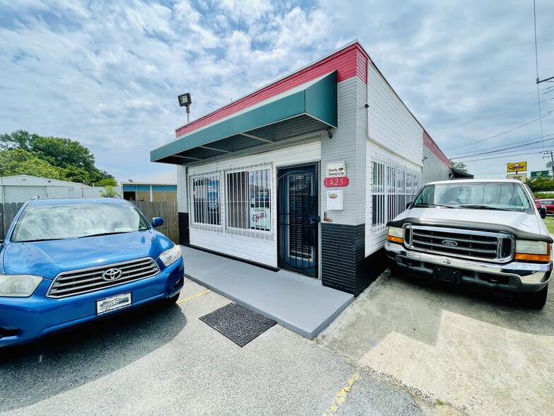 Primary Photo Of 1425 W Pembroke Ave, Hampton Auto Dealership For Sale