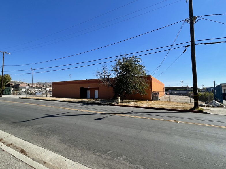 Primary Photo Of 870 Arroyo St, Los Angeles Warehouse For Sale