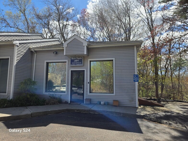 More Photos Of 246 E Main St, Clinton Storefront Retail Office For Sale