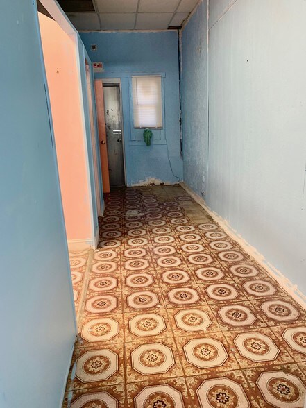 More Photos Of 429-441 Merrick Rd, Lynbrook Unknown For Lease