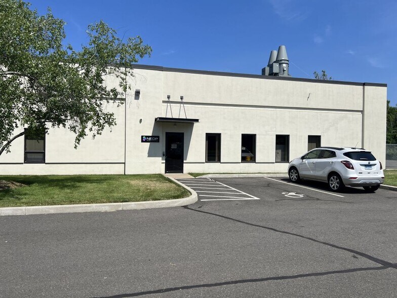 Primary Photo Of 21 Business Park Dr, Branford Research And Development For Lease
