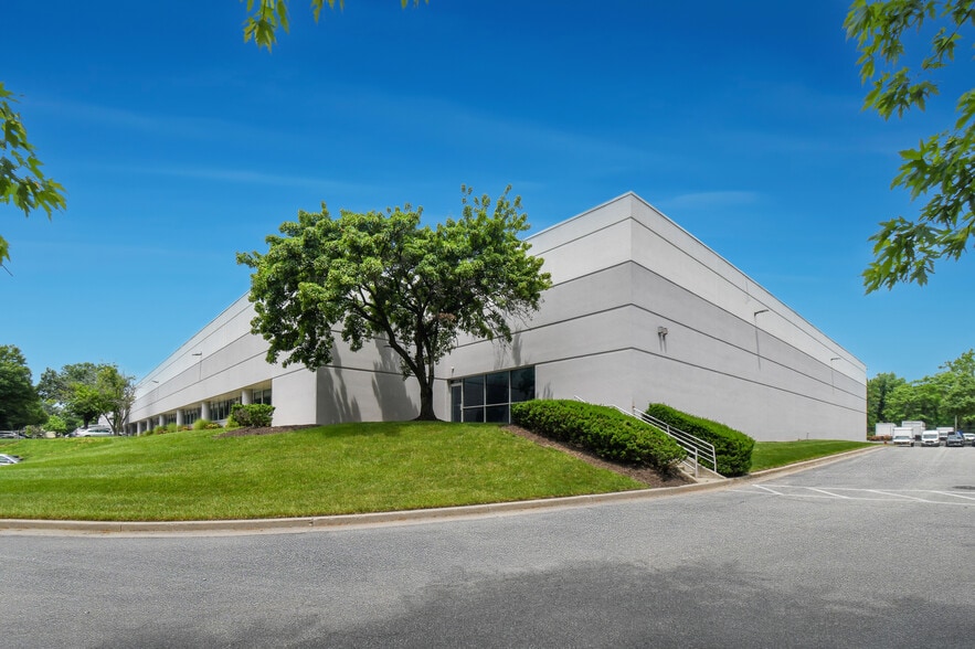 More Photos Of 810 Oregon Ave, Linthicum Unknown For Lease