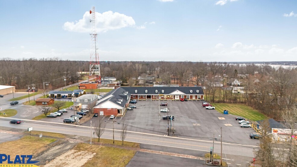 More Photos Of 17674 Mahoning Ave, Lake Milton General Retail For Lease