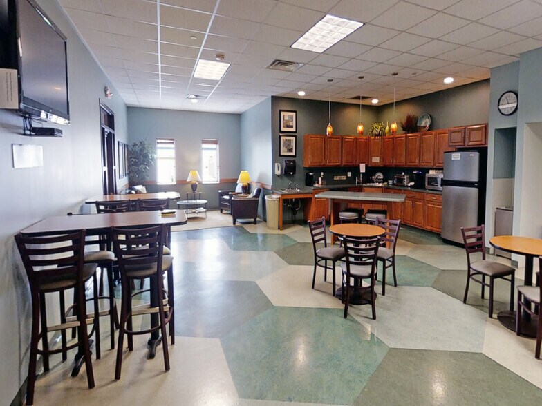 More Photos Of 2820 W 23rd St, Erie Loft Creative Space For Lease