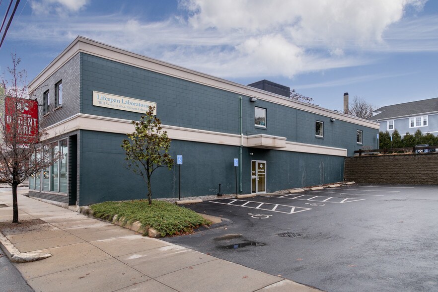 More Photos Of 1195 N Main St, Providence Medical For Lease
