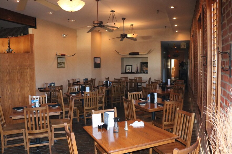 More Photos Of 215 Broadway St, Cottonwood Falls Hotel For Sale