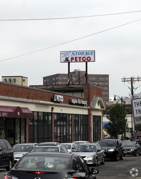 More Photos Of 153-205 Parkingway St, Quincy Storefront For Lease