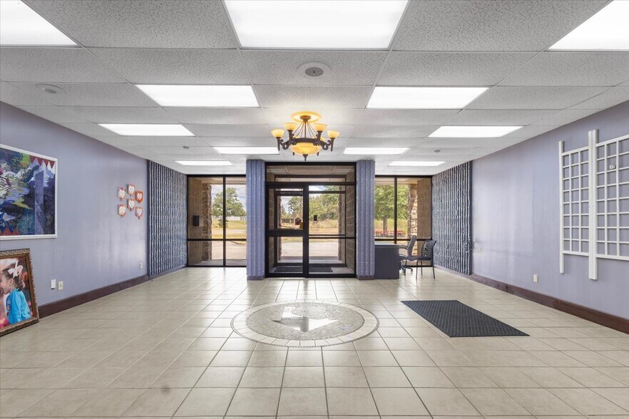 More Photos Of 9846 State Highway 31 E, Tyler Medical For Sale