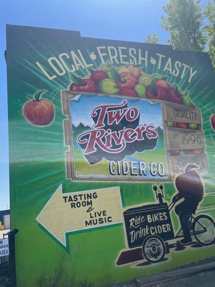 More Photos Of 4331 Attawa Ave, Sacramento Light Manufacturing For Sale