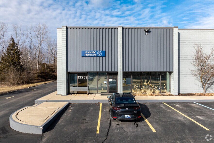 More Photos Of 22755-22759 Heslip Dr, Novi Industrial For Sale