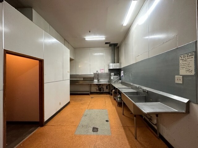 More Photos Of 540 W Main St, Barstow Restaurant For Sale