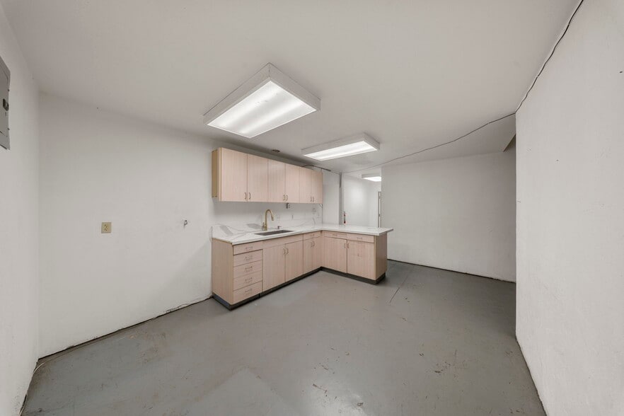 More Photos Of 701 H St, Modesto Loft Creative Space For Sale