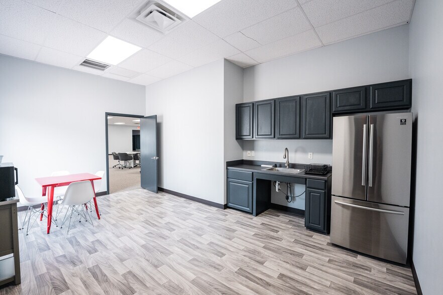 More Photos Of 1120 Toro Grande, Cedar Park Light Distribution For Sale