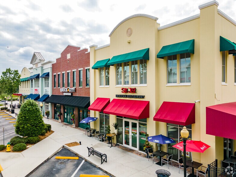 More Photos Of 16540 Pointe Village Dr, Lutz Storefront Retail Office For Lease