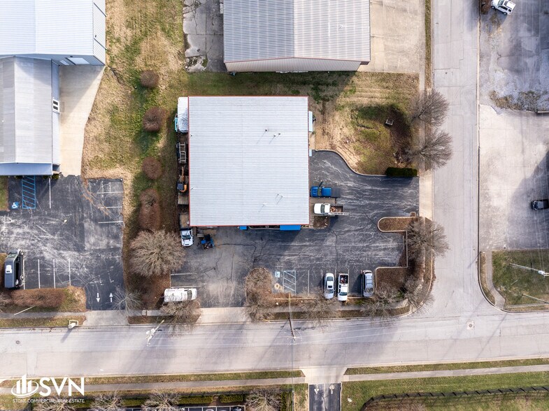 More Photos Of 101 Kemper Dr, Nicholasville Warehouse For Sale