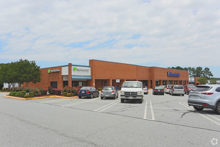More Photos Of 1550 Buford Hwy, Buford Supermarket For Lease