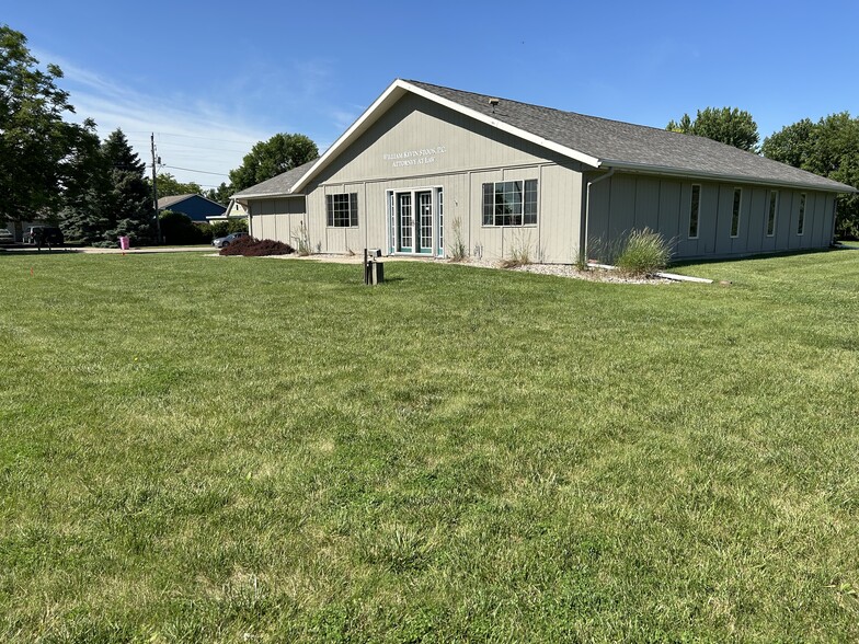 Primary Photo Of 335 Wycoff Dr, North Sioux City Medical For Sale