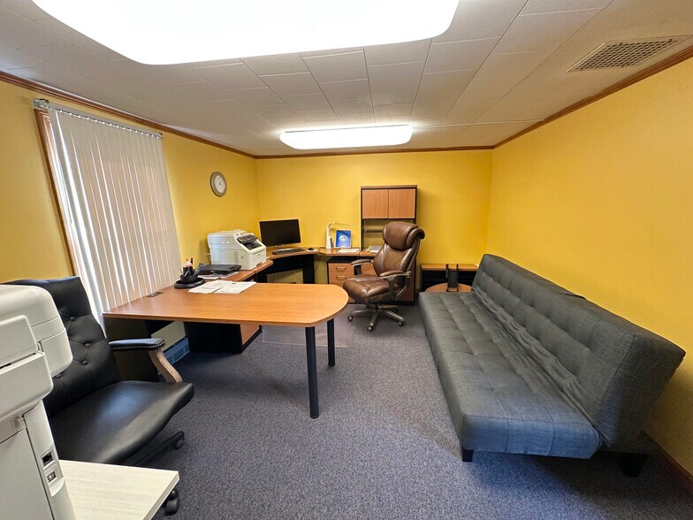More Photos Of 799 Front St, Chicopee Office For Sale