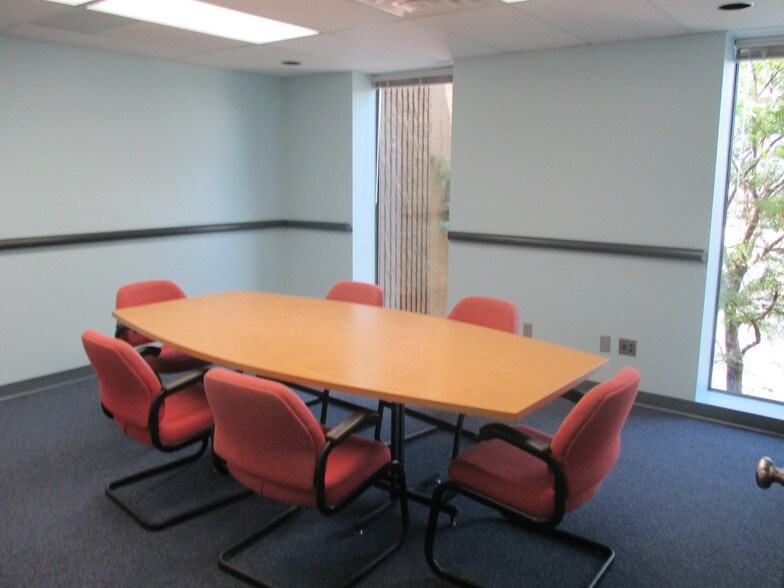 More Photos Of 1446 Reynolds Rd, Maumee Office For Lease