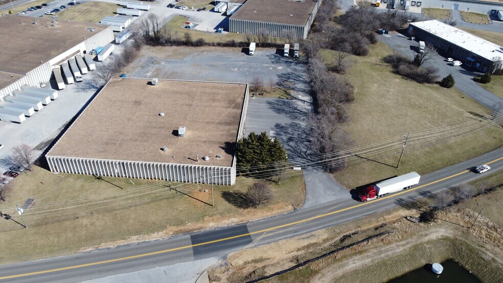 More Photos Of 259 Brooke Rd, Winchester Warehouse For Sale