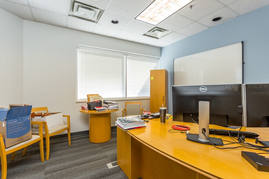 More Photos Of 1450 Technology Dr, Harrisonburg Office For Sale