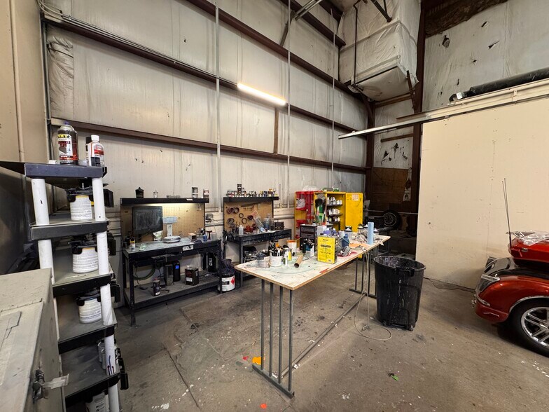 More Photos Of 8017 S 1st St, Wellington Medical For Sale