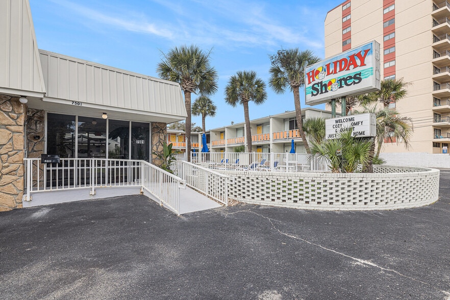 Primary Photo Of 7501 N Ocean Blvd, Myrtle Beach Hotel For Sale
