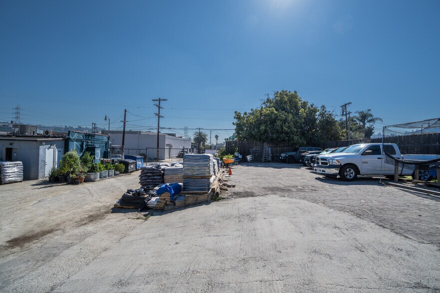 More Photos Of 3001 N North Coolidge Ave, Los Angeles Land For Sale