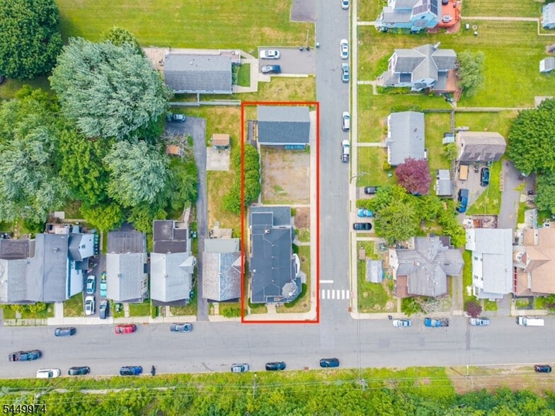 More Photos Of 59 Railroad Ave, Washington Apartments For Sale