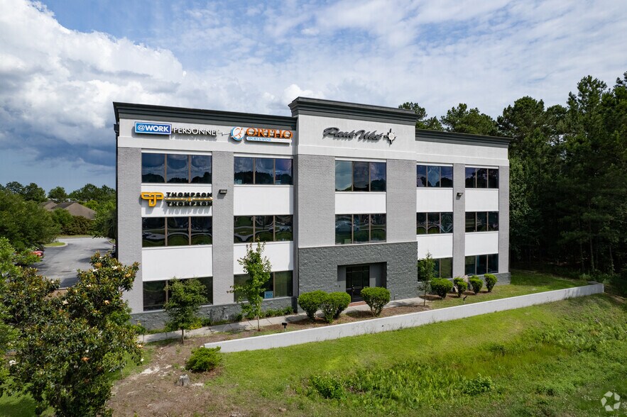 More Photos Of 135 Canal St, Pooler Medical For Lease
