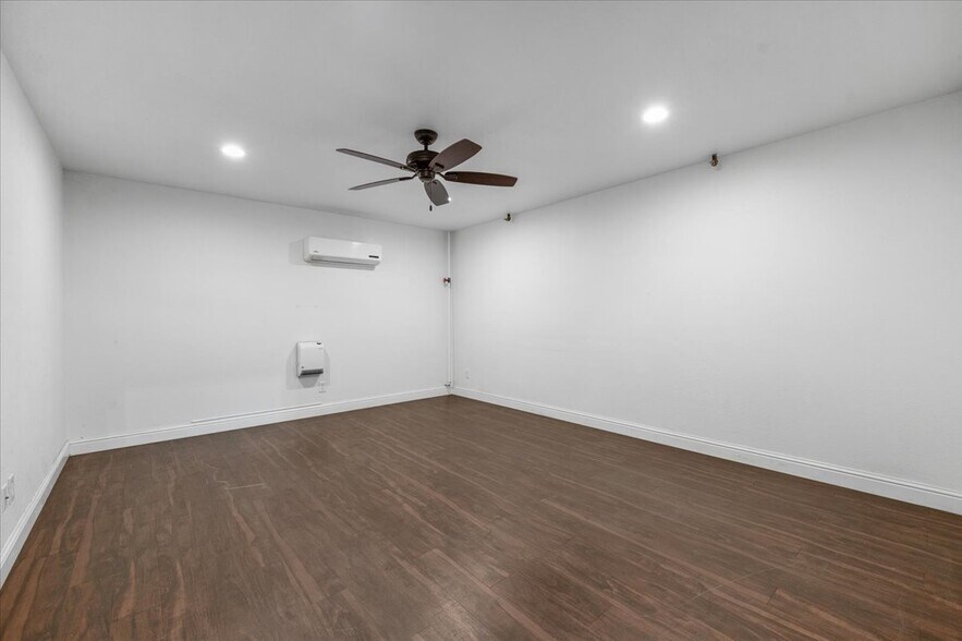 More Photos Of 4753 W Jennifer Ave, Fresno Warehouse For Lease