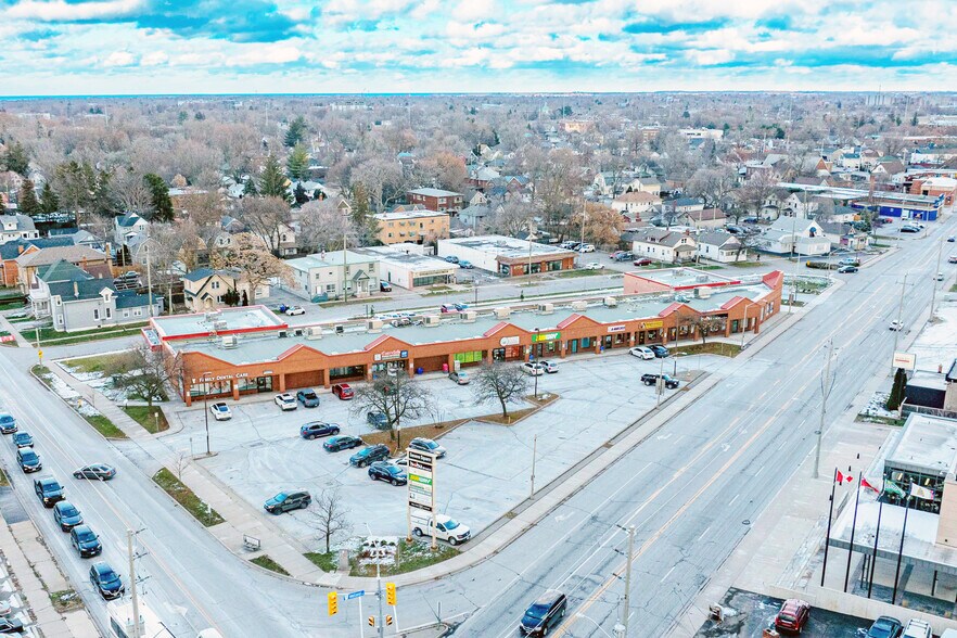 Primary Photo Of 191 Welland Ave, St Catharines Freestanding For Sale