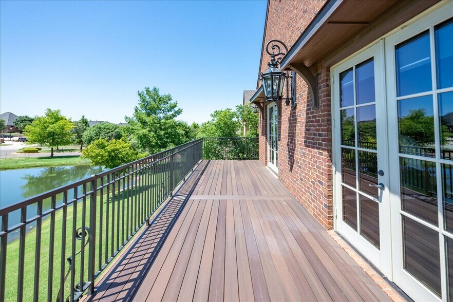 More Photos Of 16201 N May Ave, Edmond Office For Sale