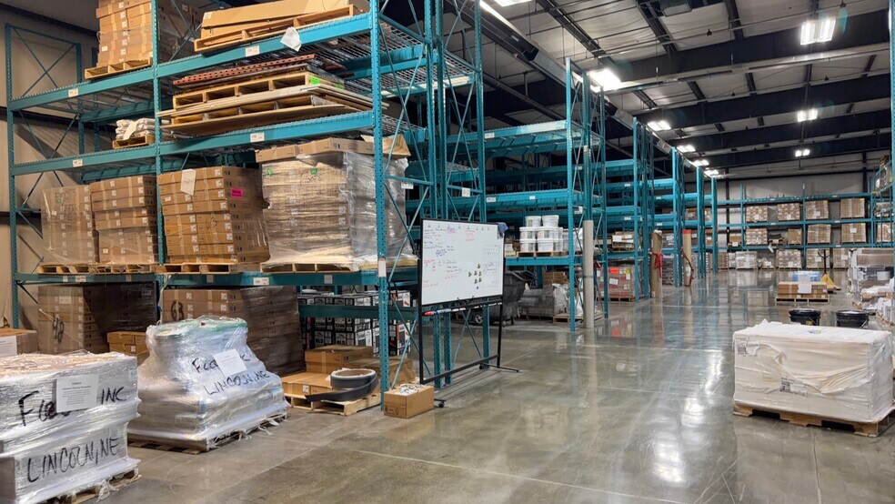 More Photos Of 5201 S 19th St, Lincoln Warehouse For Sale