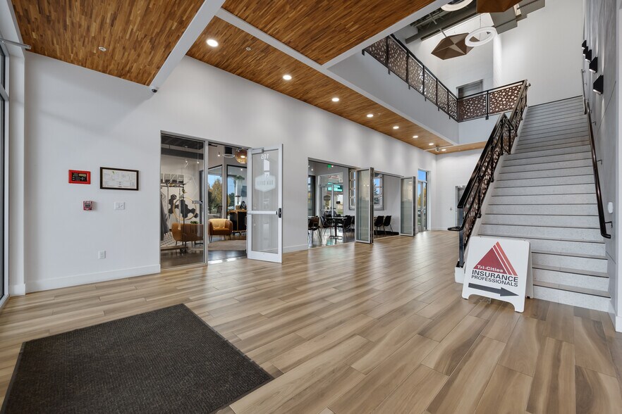 More Photos Of 9425 Sandifur Pky, Pasco Office For Sale