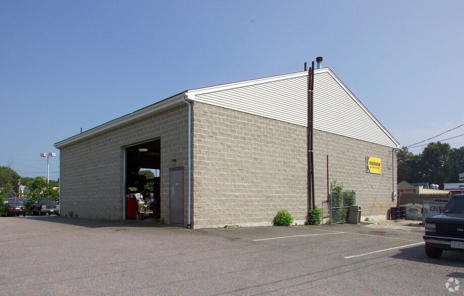 More Photos Of 47 Chauncy St, Mansfield Auto Repair For Sale